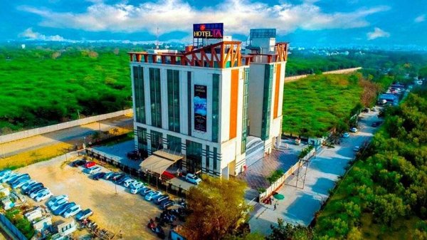 Горящий тур в Индию — отель Hotel La Pitampura (Нью-Дели)