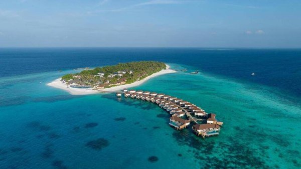 Горящая путевка по 27 направлениям — отель Avani+ Fares Maldives Resort (Баа Атолл)