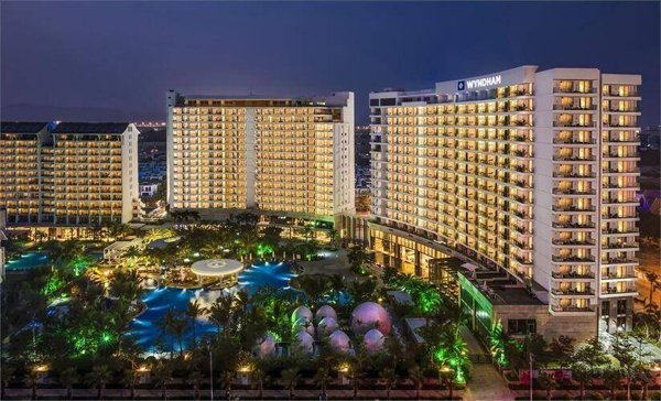 Горящий тур в Китай — отель Wyndham Sanya Bay Annex Building (Ex. Leaguer Deluxe Resort) (Санья)