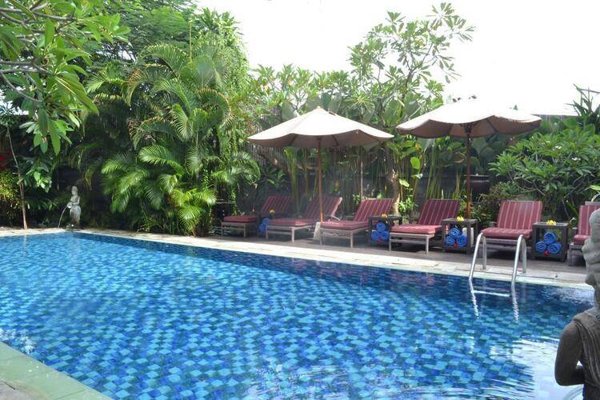 Горящая путевка на Кубу — отель Pondok Sari Hotel Kuta (Кута)