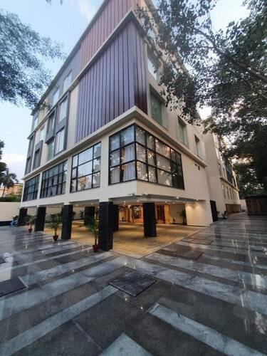 Горящая путевка в Индию — отель Best Western Plus South Delhi (Нью-Дели)