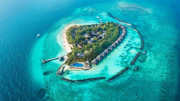 Горящая путевка по 27 направлениям — отель Taj Coral Reef Resort & Spa (Северный Мале Атолл)