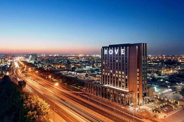Горящий тур на Кубу — отель Rove Trade Centre (Бар Дубай)