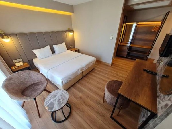 Горящий тур в Турцию — отель Airboss Istanbul Airport And Fair Hotel (Кючюкчекмедже)