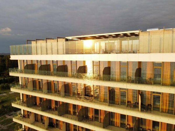 Горящая путевка в Грузию — отель Magnetic Beach Resort (Кобулети)
