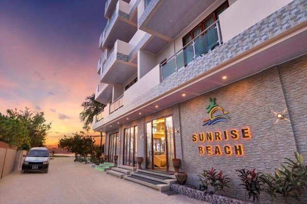 Горящий тур на Кубу — отель Sunrise Beach Hotel Maafushi (Маафуши)
