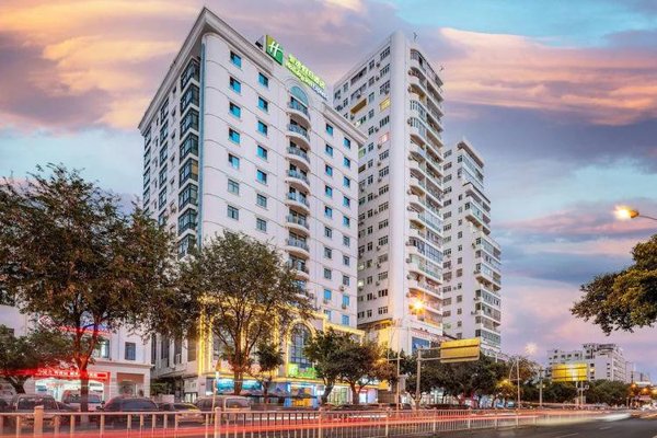 Горящий тур в Китай — отель Holiday Inn Express Sanya Bay, An Ihg Hotel (Санья)